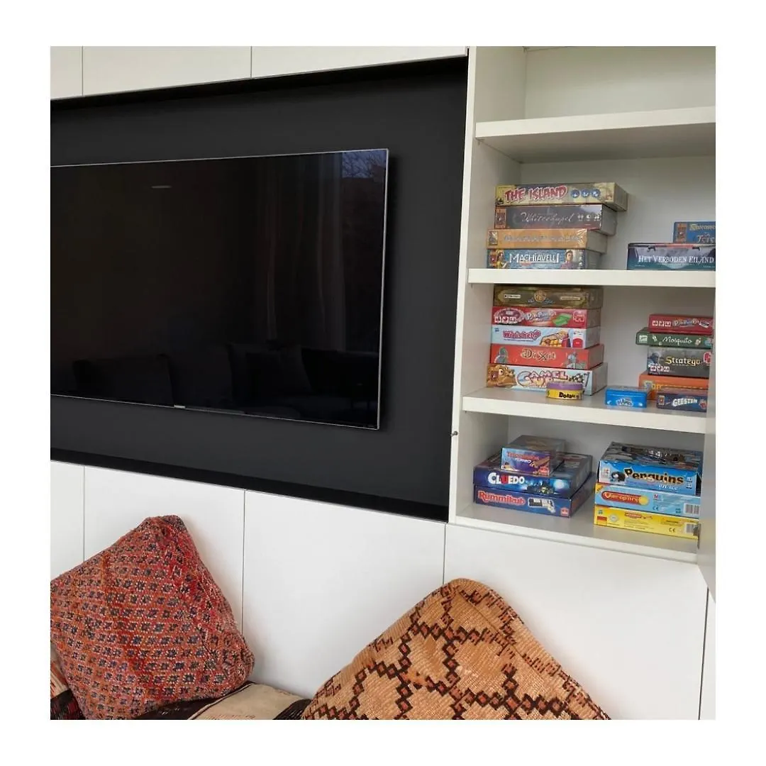 Aime Aan Zee Trendy Beachhouse 5P - With Private Garden & 2 Parkingspots Ostend 0*,